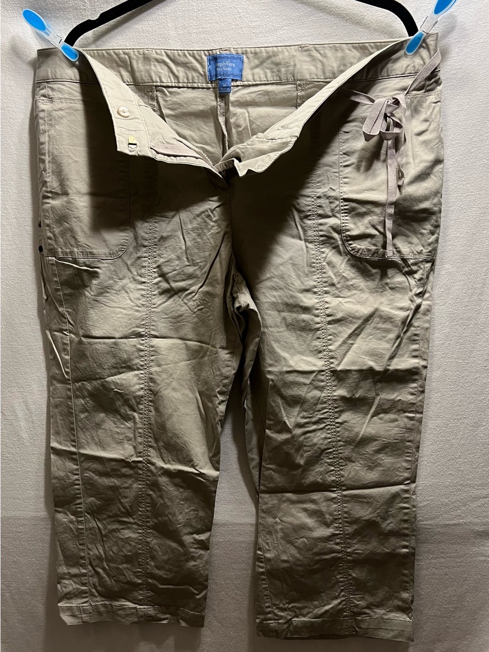 Simply Vera Casual Khaki Capri Pants - Tan